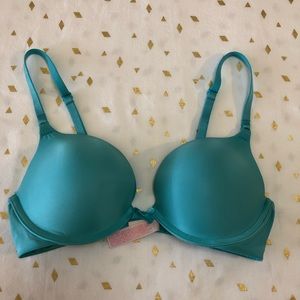 32C VS Pink Aquamarine Bra